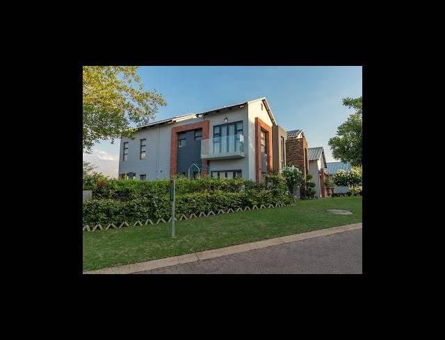 5 BEDROOM HOUSE FOR SALE IN COPPERLEAF ESTATE